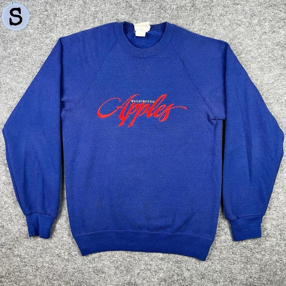 Vintage 80’s Washington Apples Embroidered Crewneck Sweatshirt